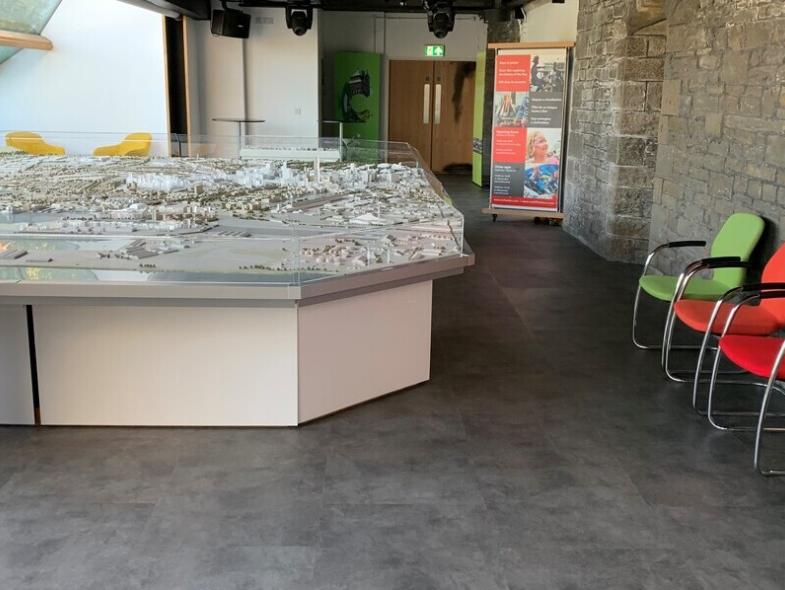 Cardiff Castle - Image 3