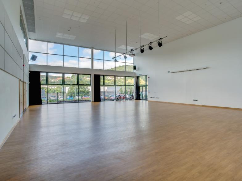 Abertillery Primary School - Image 3