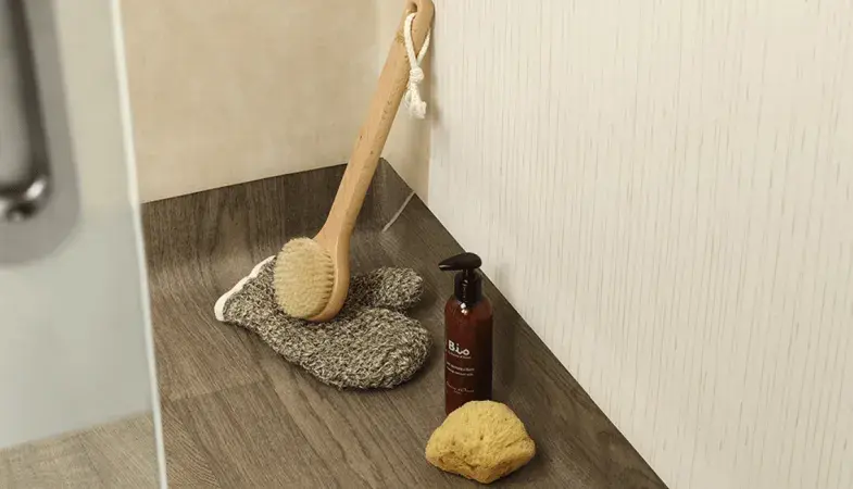 gerflor-header-shower-system